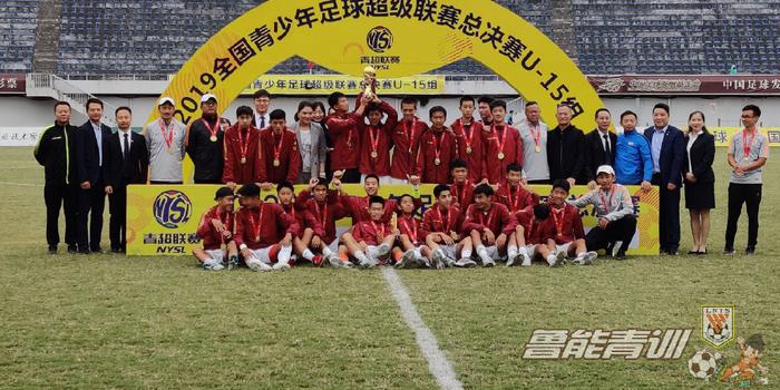  拜仁青训双子星包揽赛季最佳新人奖项  
