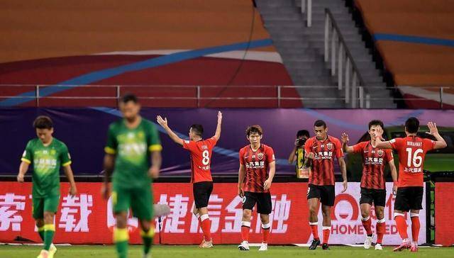 法甲马赛补时争议头球绝杀尼斯终结五连胜登顶引热议